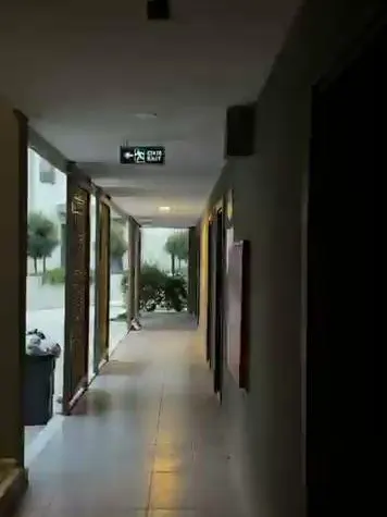 Video: Asrama karyawan, Paloma Club Marvy Hotel, Izmir